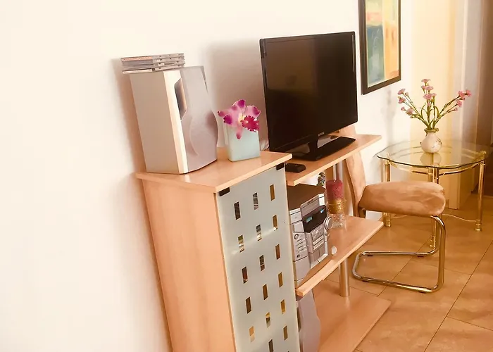 Ueber Den Daechern Von アパート