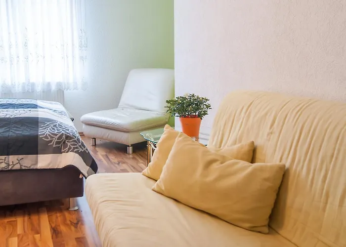 Ueber Den Daechern Von Apartman *